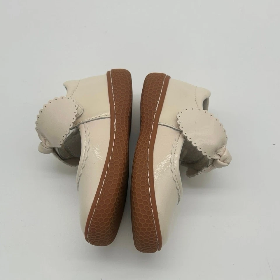 Zapatos de vestir Livie & Luca con moño nudoso Mary Jane marfil crema charol talla 6 Foto 3 de 4