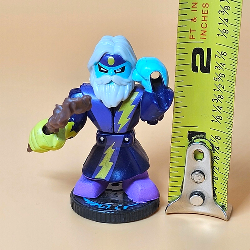 Figura de acción arcade completa Akedo Ultimate Warrior Legend THUNDERWIND - Imagen 2 de 6