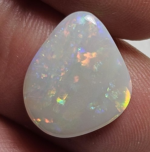 Coober Pedy Ópalo Blanco Pulido 2.7 Ct Lapidario Multicolor Flash Australiano - Imagen 6 de 20