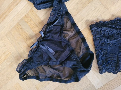 "Wie neu" Dessous Set (Corsage/Strapsgürtel/Slip/String/Strümpfe) (S/M) - Bild 3 von 11