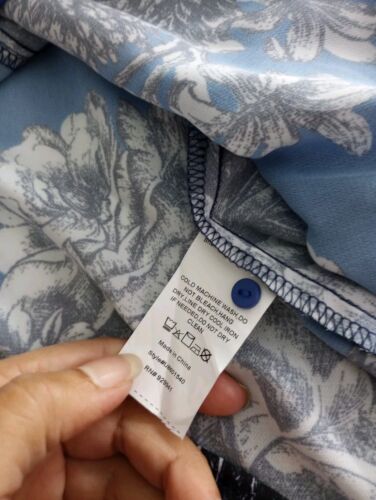 Women's Suzanne Betro 3/4 Length Bell Sleeve Floral Blouse Size 2X Blue Flowy - Picture 8 of 11
