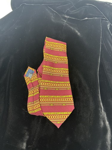 Cravatta vintage Chanel Paris 100% seta Made in Italy. Borgogna E Giallo - Foto 13 di 13