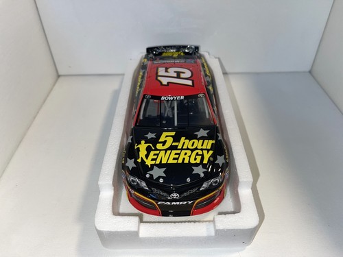 2013 Clint Bowyer #15 1/24 5 Hour Energy NASCAR Salutes Toyota Camry Action - Picture 3 of 6