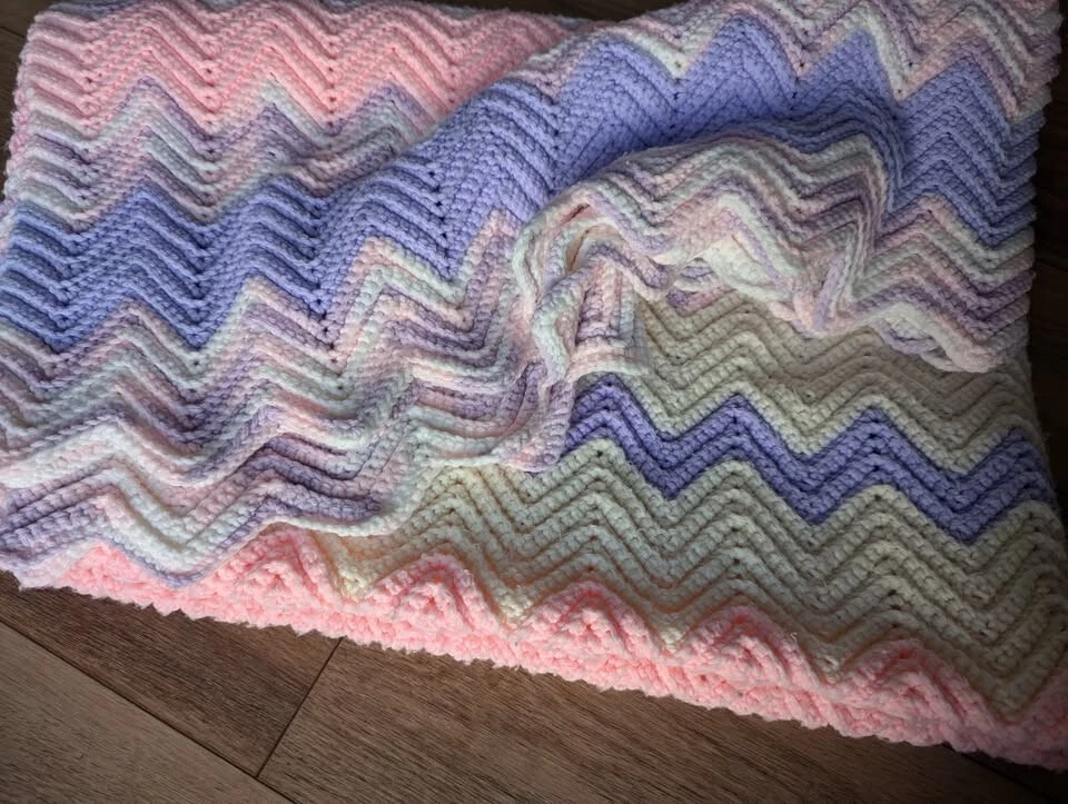 Manta afgana pastel ganchillo hecha a mano - Manta bebé - Nueva / sin usar Foto 3 de 4