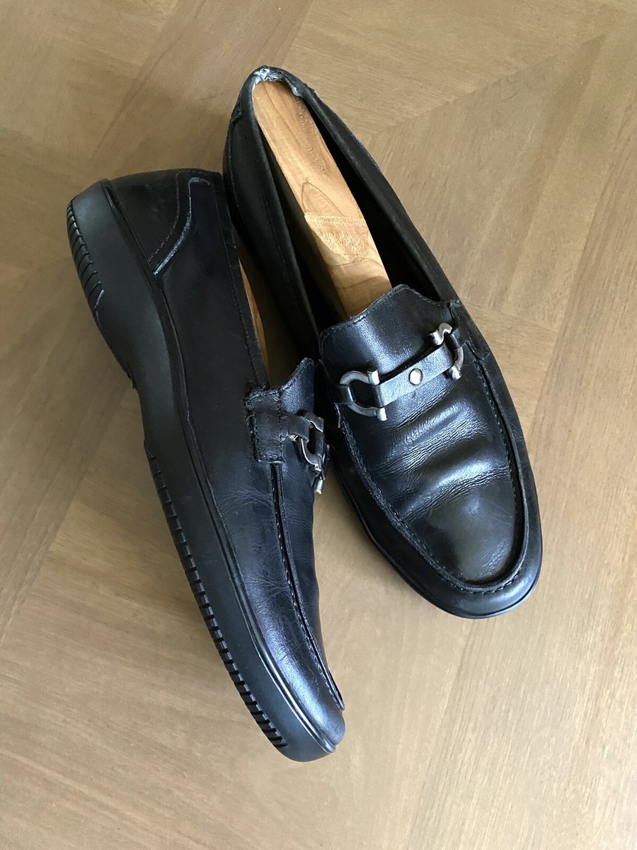 【送料&関税込】Salvatore Ferragamo Accessories Black Salvatore Ferragamo Black Leather Loafer Gancini Men Size