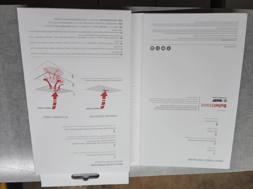 Protector de pantalla de cristal Tech21 Evo para iPhone 6 Foto 3 de 3