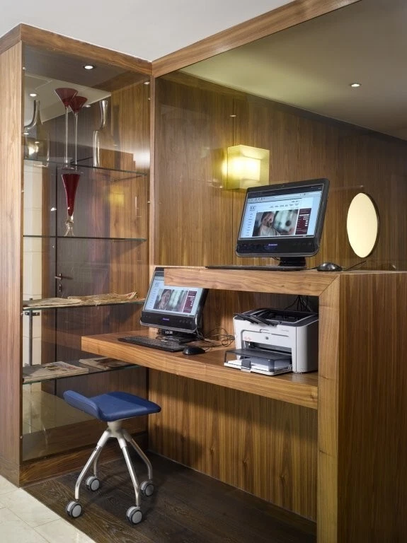 ***** Buono Hotel EUROPA ***** 4 Tg Viaggio 2P *@5* Vacanze Prezzo consigliato: 300,00€ - Immagine 3 di 4