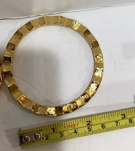 Brazalete Apilable Ondulado Chevron Tono Dorado Kenneth Jay Lane De Colección 3 KJL - Imagen 4 de 6