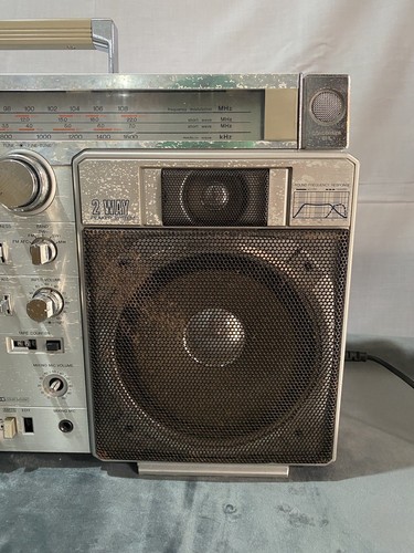 Vintage Sanyo M-X920K Ghettoblaster Ghettoblaster Stereo Radio Kassette *MÜLL* *LESEN* - Bild 3 von 14