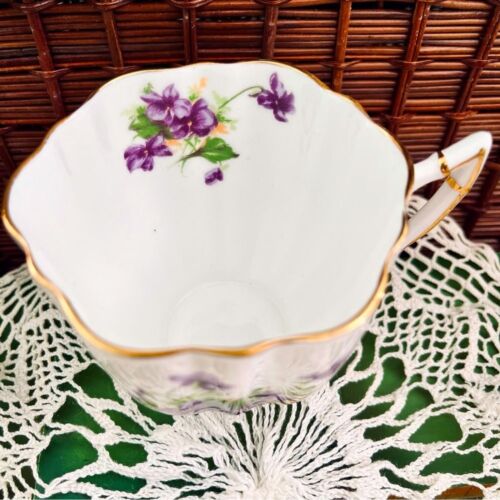Bone China Tea Cup and Saucer Set Violets England - Picture 4 of 14