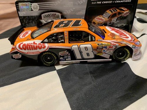 2011 Kyle Busch Autographed #18 Combos 1/24 - Picture 5 of 9