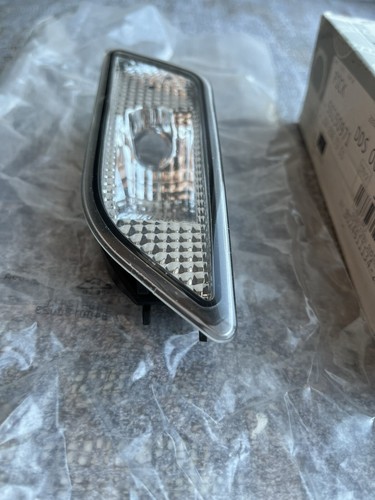 2012-2015 MERCEDES BENZ LH DRIVER SIDE TURN SIGNAL LIGHT C350 204 906 73 01 OEM - Picture 9 of 12