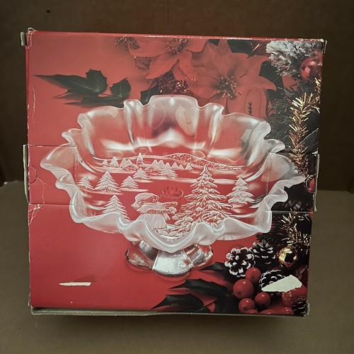 MIKASA HOLIDAY CHRISTMAS STORY FROSTED CRYSTAL FOOTED BON BON CANDY DISH 9-3/4" - Bild 2 von 5