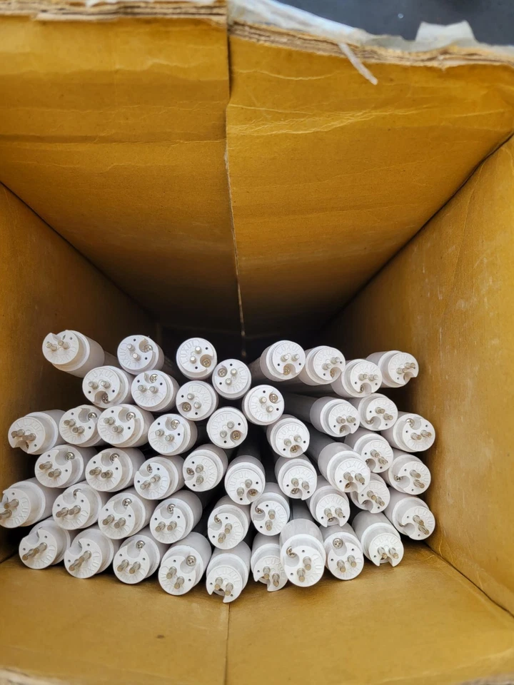 4ft led replacement fluorescent tubes - T5 Non HO Ballast Dependent- 5700K - Image 2 of 4