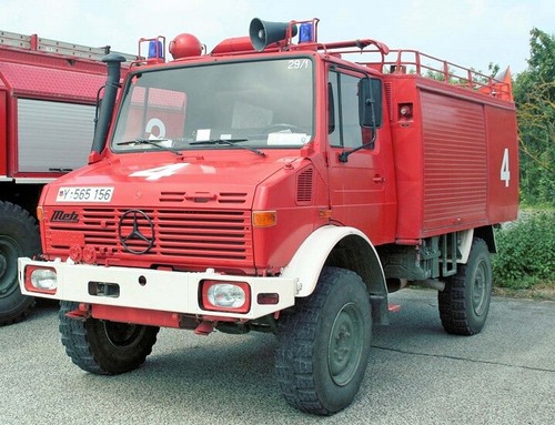 ACE 72452 - 1/72 - Unimog U 1300L extintor coche TLF 1000 escala modelo plástico Reino Unido - Imagen 10 de 12