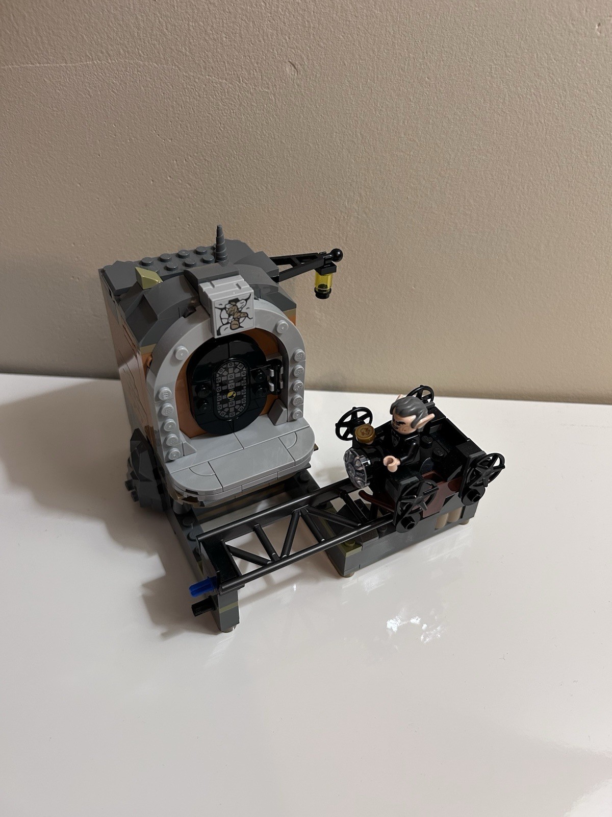 Picture 1 of 2