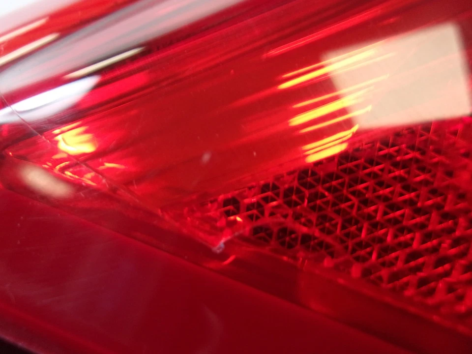 Luz trasera izquierda conductor Nissan Versa Note 2014 2015 2016 2017 2018 2019 OEM Foto 3 de 4