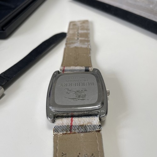 Job Lot Of Vintage Watches Marked MCK Burberry Claires - Picture 10 of 12