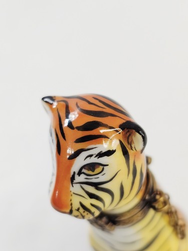 Limoges Peint Main Marque Deposee Porcelain Trinket Pill Box Striped Tiger Vtg - Picture 12 of 16