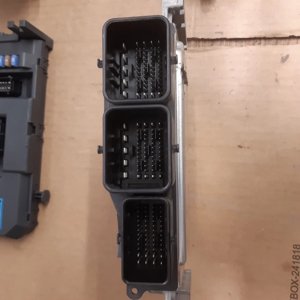 CITROEN C3 PICASSO 1.6 HDI DIESEL 9HP ECU LOCK SET KIT IGNITION SPEEDO (G3) - Image 4 of 4