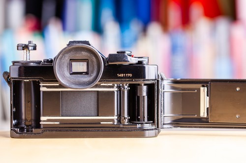 Canon A-1 + Canon 50mm f/1.8 FD + Pile Neuve A1 Black !! Super Offre !! - Photo 8/11