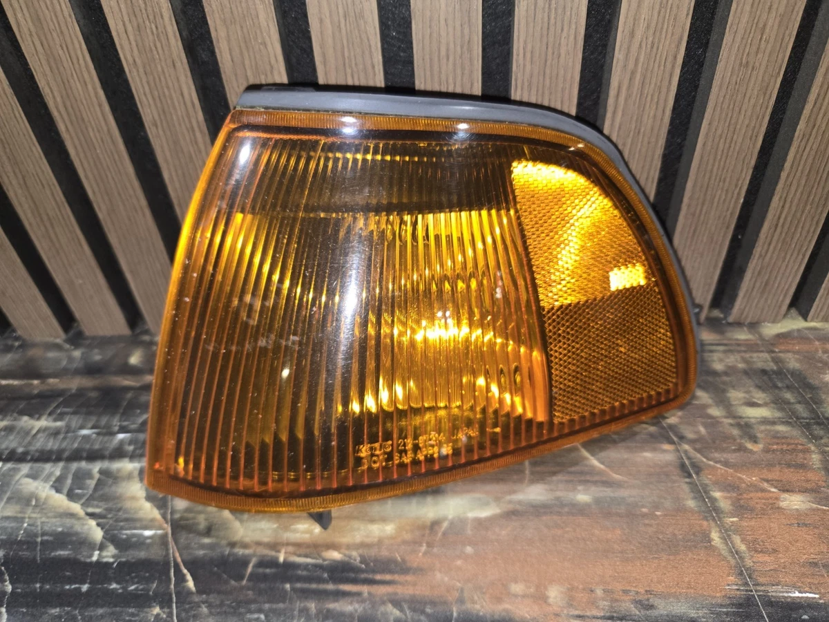 97 98 99 Mitsubishi Montero Sport Corner Turn Signal Light LH
