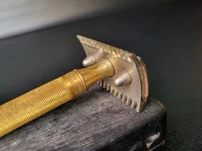 Vintage 1920s Old Type Double Edge Safety Razor With Box****READ