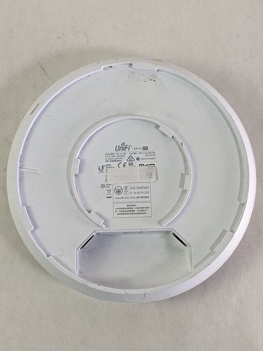 Ubiquiti UniFi AP AC PRO 802.11ac 1300 Mbps Wireless Access Point - Picture 3 of 6