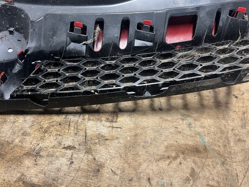 ASTRA MK5 VXR GENUINE GM FRONT GRILL IN POWER RED Z50b - Picture 4 of 5