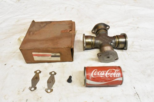 NEW Dana Spicer 5-124X 1800 Series Universal Joint / U-Joint - Picture 1 of 8