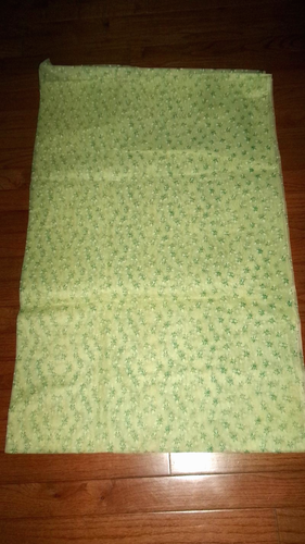 4 YDS VTG PALE YELLOW ORGANZA W GREEN WHITE FLOCKED FLOWERS 42"W APPAREL DOLL - Picture 3 of 3