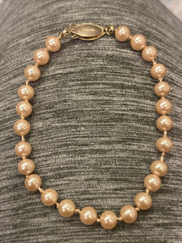 Vintage Japan Faux Pearl  Bracelet Champange Lustrous Gold Tone - Picture 1 of 6