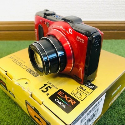 Fujifilm FinePix F550EXR Digital Camera Compact Used