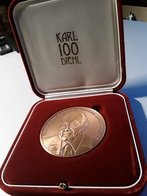 Karl Diehl Gedenk-Medaille zum 100. Geb. v. Karl Diehl im Etui Durchm.70mm/200g