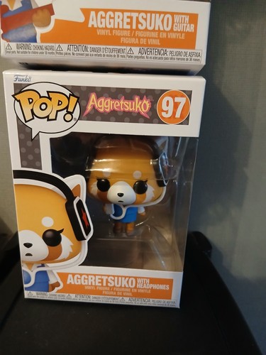 Funko Pop! Aggretsuko (mit Kopfhörer) #97 & (mit Gitarre) #96 - Konvolut - Anime - Bild 3 von 7