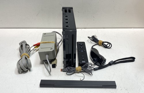 Nintendo Wii Konsole mit Zubehör - Schwarz