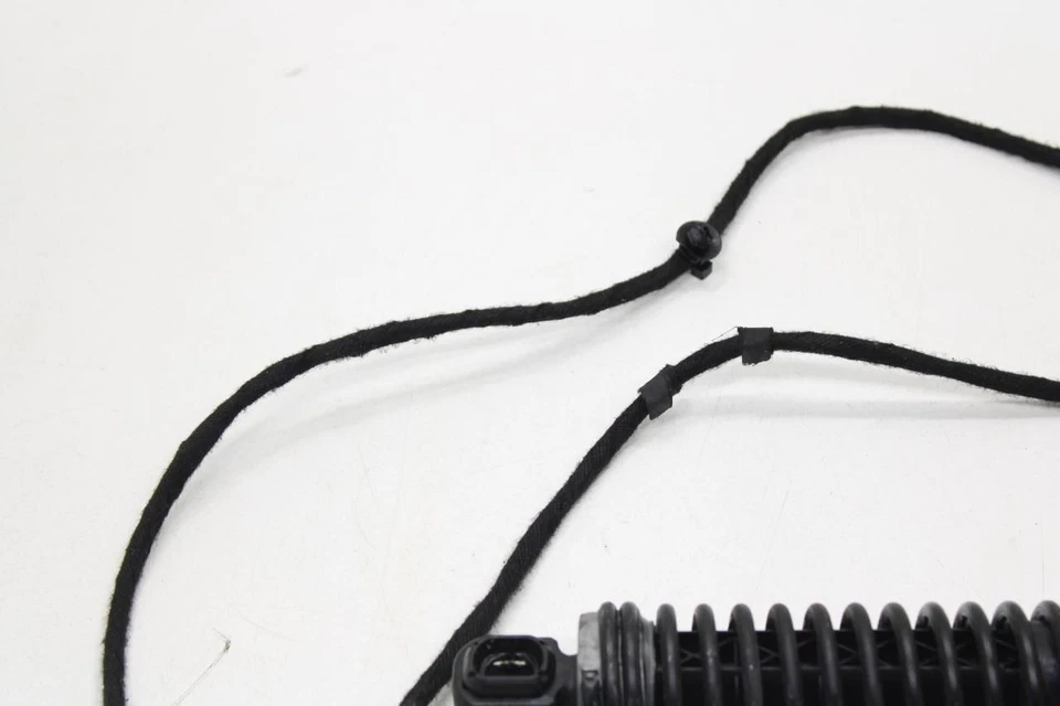 2010-2015 BMW 750i xDrive tampa traseira esquerda porta-malas eixo acionamento apoio de suspensão *ReaD* - Imagem 2 de 4