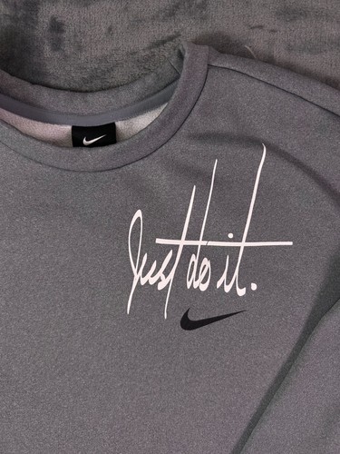 Y2K Nike Men’s Medium Gray Crewneck Sweatshirt “Just Do It” Logo Pullover - Picture 2 of 7