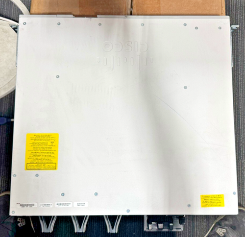Cisco C9300-24T-A Catalyst 9300 24-Port Gig Switch w/ 1x PSU w/ Power - Picture 7 of 7