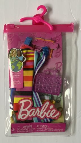 Barbie Moda Pack Conjunto Vestido a Rayas con Accesorios - Imagen 2 de 5