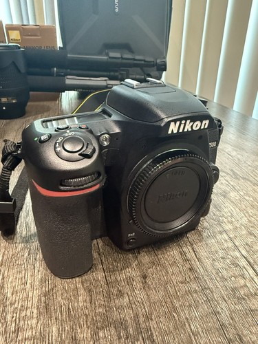 Nikon D7500 DX-Format Digital SLR Camera Set: 4 Lenses, Batteries, Bag & MORE! - Picture 11 of 24