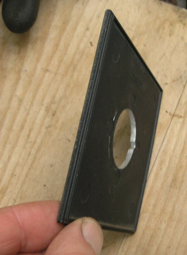 Calumet 4x4" for copal compur 0 metal  lens board panel with 33.2mm hole 105822 - Image 3 of 3