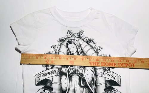 FAMOUS STARS AND STRAPS Women’s White Graphic T-Shirt Travis Barker Size Small - Picture 5 of 6
