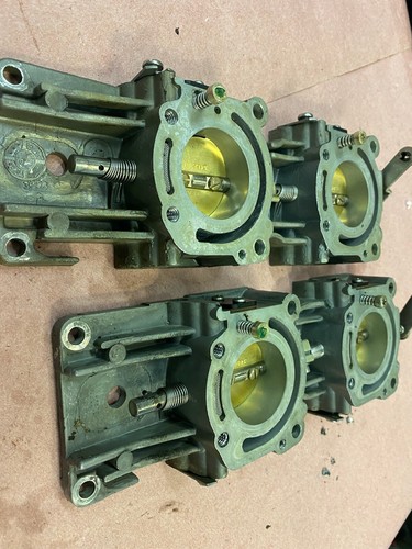 Evinrude Throttle Body 5005103 , 5005104 115hp 60 degree 2002 - 2006 carbureted - Picture 2 of 5