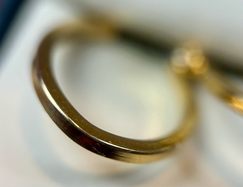 Gold Tone Hollow Oval Hoop Hinged Earrings 1 Inch 1.82 Gram - Picture 9 of 17