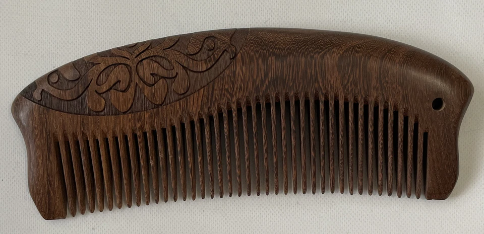 Juego de peine decorativo de madera de sadal y peine de peluquero Foto 2 de 4