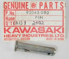 NOS Genuine Kawasaki H1 Z1 KZ1300 KZ1000 FOOTREST BAR FITTING PIN OEM 92043-080