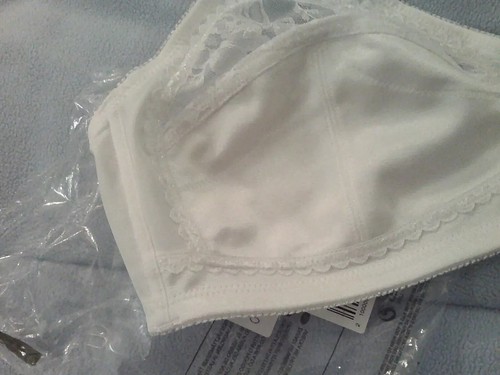 BNWT DAMART NON WIRED FIRM SUPPORT bra uk 42C usa 42B eur95C france 110C - Picture 2 of 7