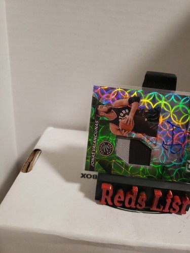 2016 Spectra Global Icons AutoJersey Jonas Valanciunas 13/25 Neon Green Pelicans - Picture 11 of 16