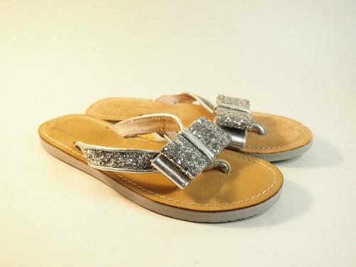 Kate Spade Silver Glitter Leather Bow Thong Sandals Flats, Size 5 (US)